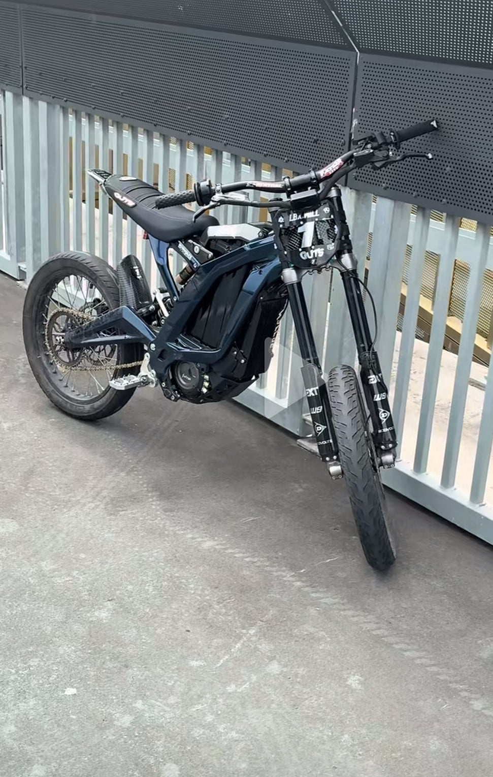 Light Bee/79 Super Motos