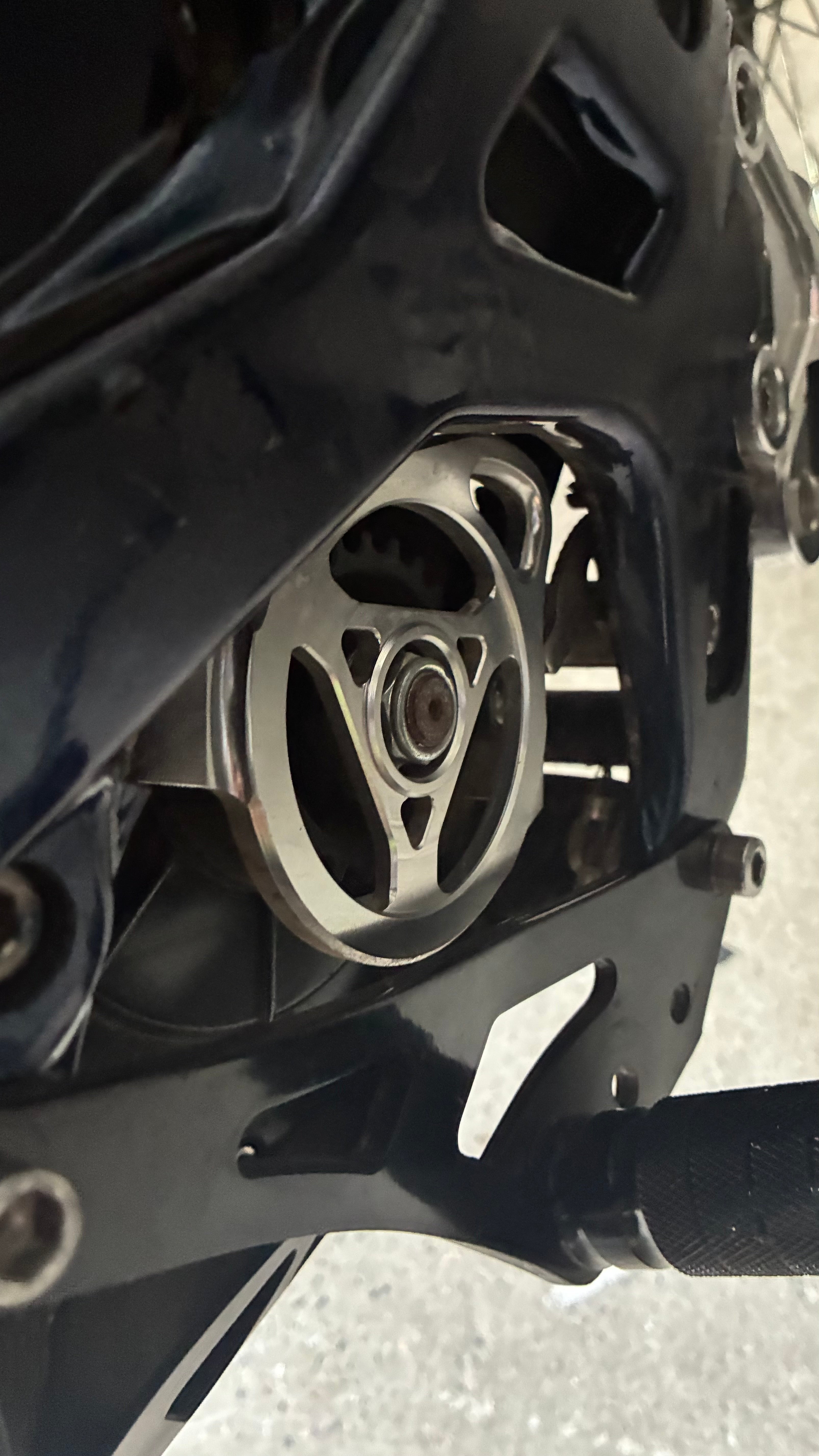 Light Bee Motor Cover